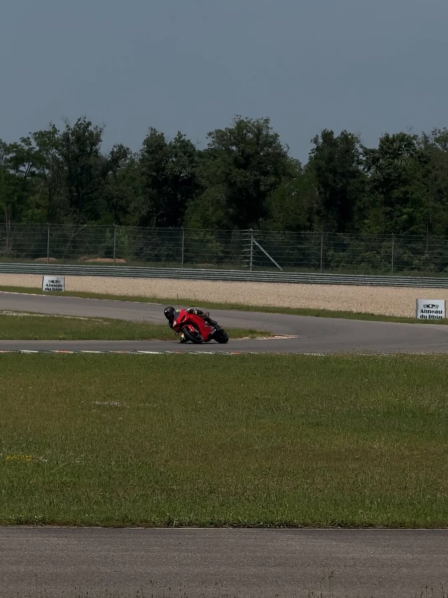 𝐙. 𝐘𝐞𝐚𝐠𝐞𝐫 ᵃˡᵗ tweet media