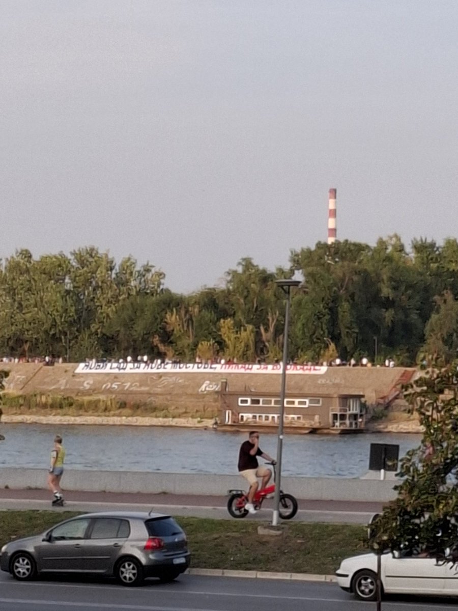 lonijevamama's tweet image. Novi Sad za nove mostove  nikad za blokade #ćacad