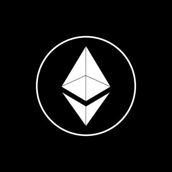 🔥 BULLISH: According to a CryptoQuant analyst, $ETH is in one of its strongest cycles, with institutional demand, staking, and on-chain activity near record highs.