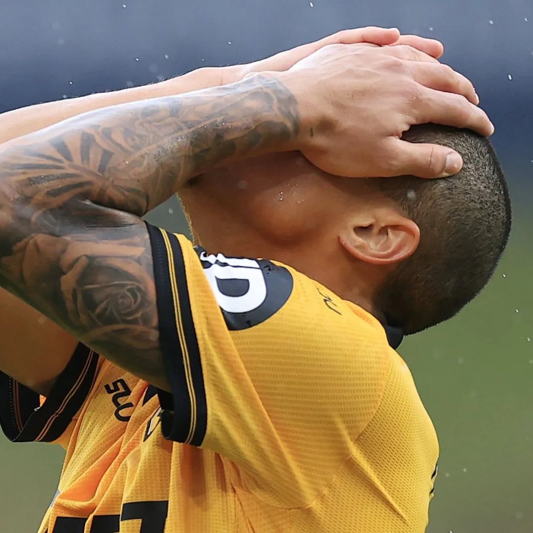 Wolves have lost their opening four league fixtures of a season for the first time in English league football (127 years). 😣

#WWFC | #Wolves