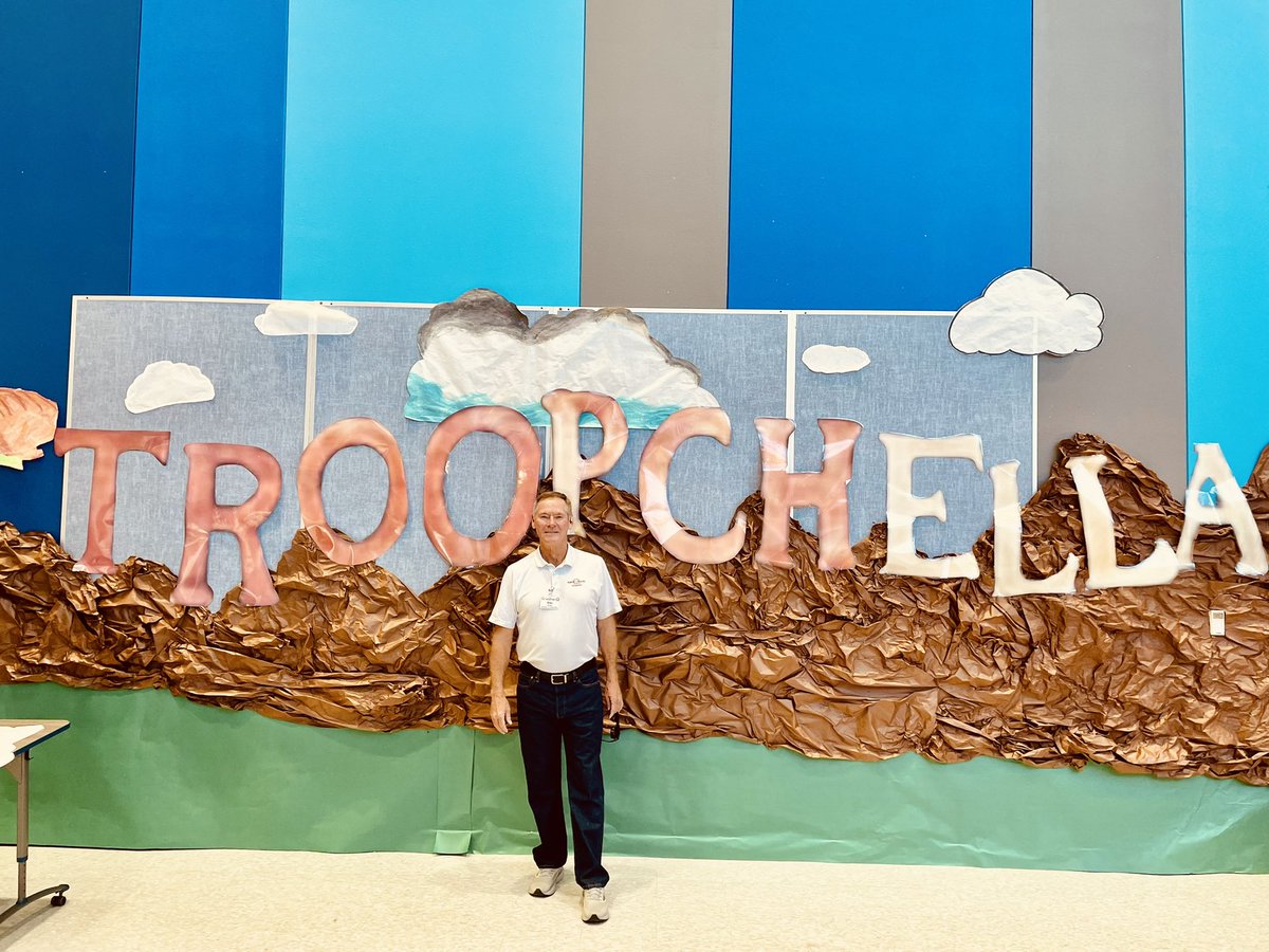 ᖇOᗷ ᖇOᗷᒪEᗪO tweet media