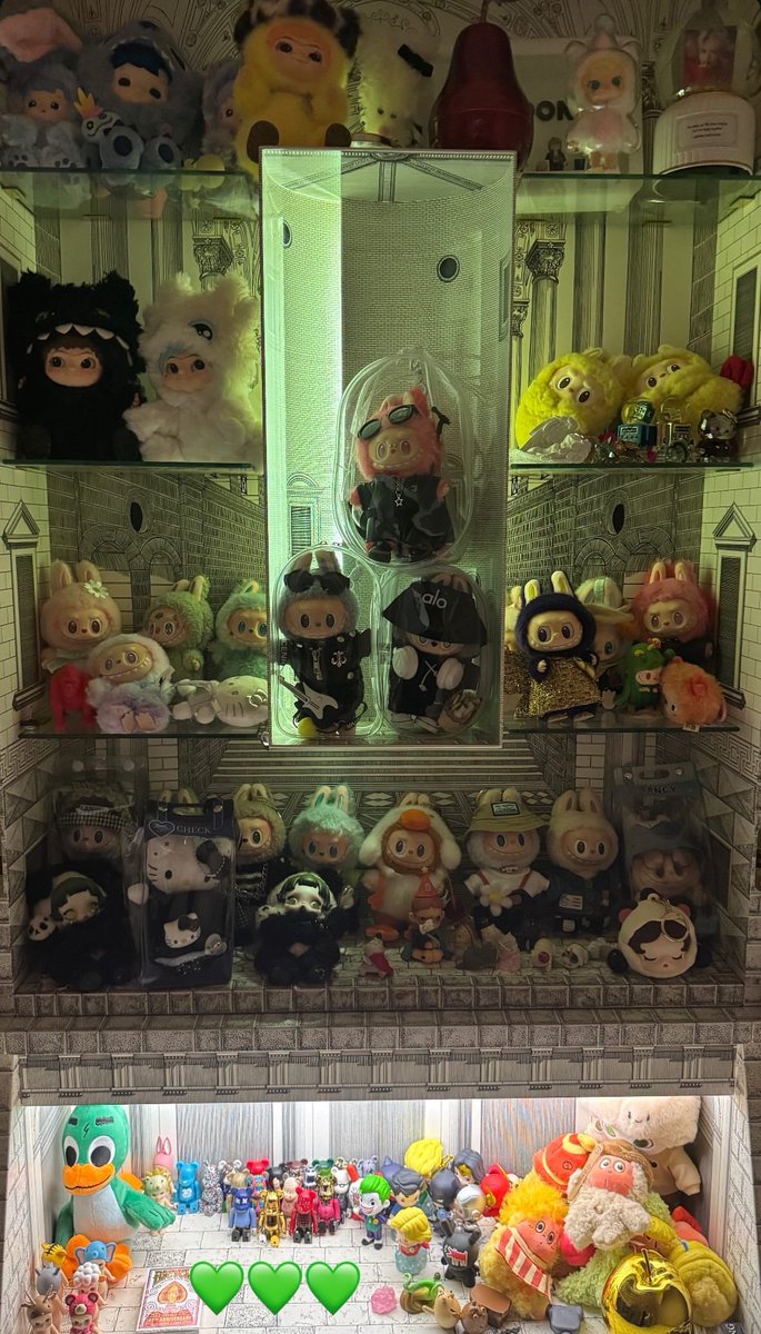 오빠 진짜 너무 귀엽따
혼자 정리한겨??????????
하,,, 꼬물꼬물 인형 옮기면서 정리했을 생각하니 귀엽다..........................ㅠㅠㅠㅠㅠㅠㅠㅠㅠㅠㅠㅠㅠㅠㅠ 
<a href="/bornfreeonekiss/">kimjaejoong</a>