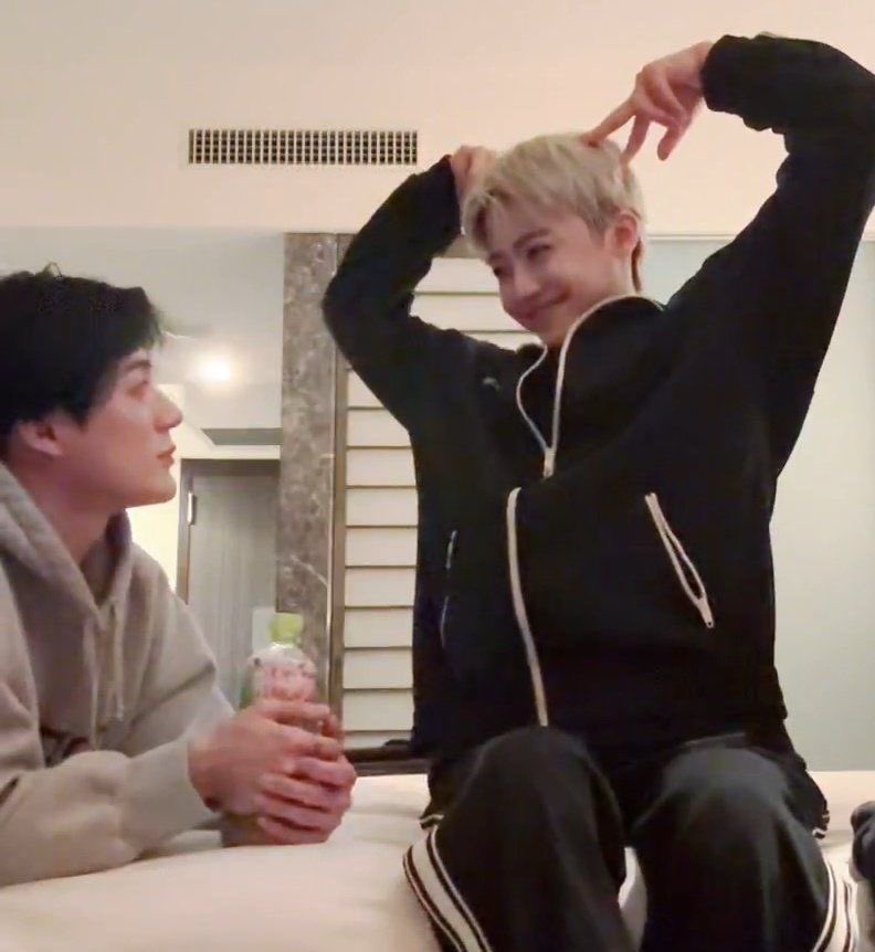 thebigstdik's tweet image. just talk, but meaningful.