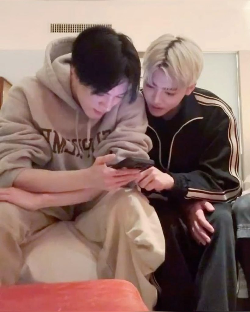 thebigstdik's tweet image. just talk, but meaningful.