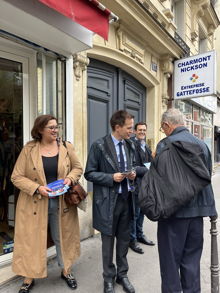 HorizonsParis16's tweet photo. Sur le terrain cette après-midi avec @pybournazel, @JulieBoillot, @ALionelMarie et des adhérents pour écouter les habitants de #Paris16. 

Bon accueil du projet positif que nous portons pour les parisiens ! 

#Bournazel2026 https://t.co/zAZEVeOdHT