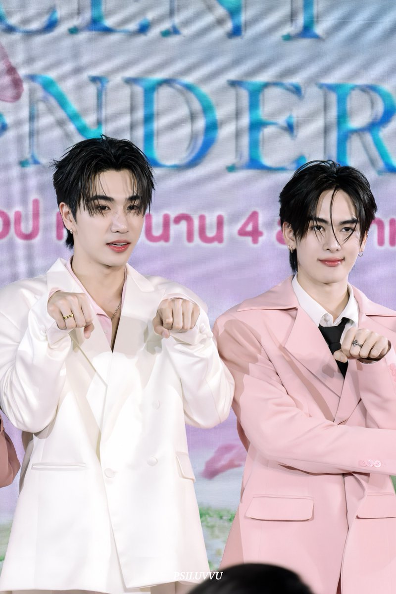 psiluvvu's tweet photo. โ��ตรน่ารัก โคตรจะสิ่งนั้น🩷🤍

PERTHSANTA OMO NIGHTKISS 

#OmoScentWonderxPerthSanta
#PerthSanta #เพิร์ธแซนต้า https://t.co/7xnOFADy5h