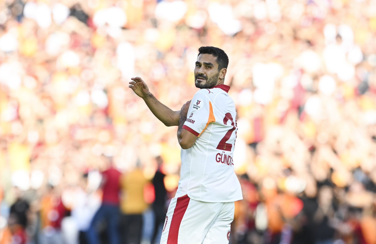 🗣️İlkay Gündoğan: "Öncelikle Galatasaray efsanesi Metin Oktay'ı sevgi ve saygı ile anıyoruz. Bizim için güzel bir gündü. İlk defa Galatasaray formasıyla sahaya çıkmak özel bir duygu. Taraftarımıza destekleri için teşekkür ediyorum. 

 Önemli bir galibiyet. Milli aradan sonra
