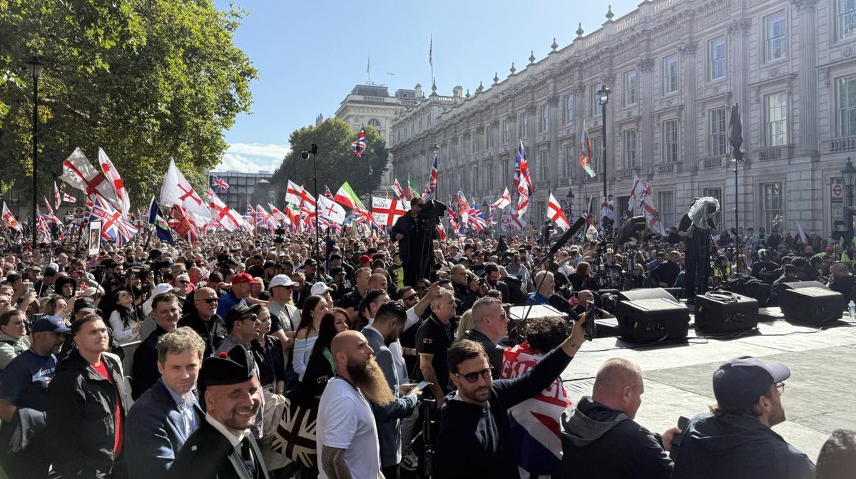 🇷🇴 George Simion 🇲🇩 tweet media