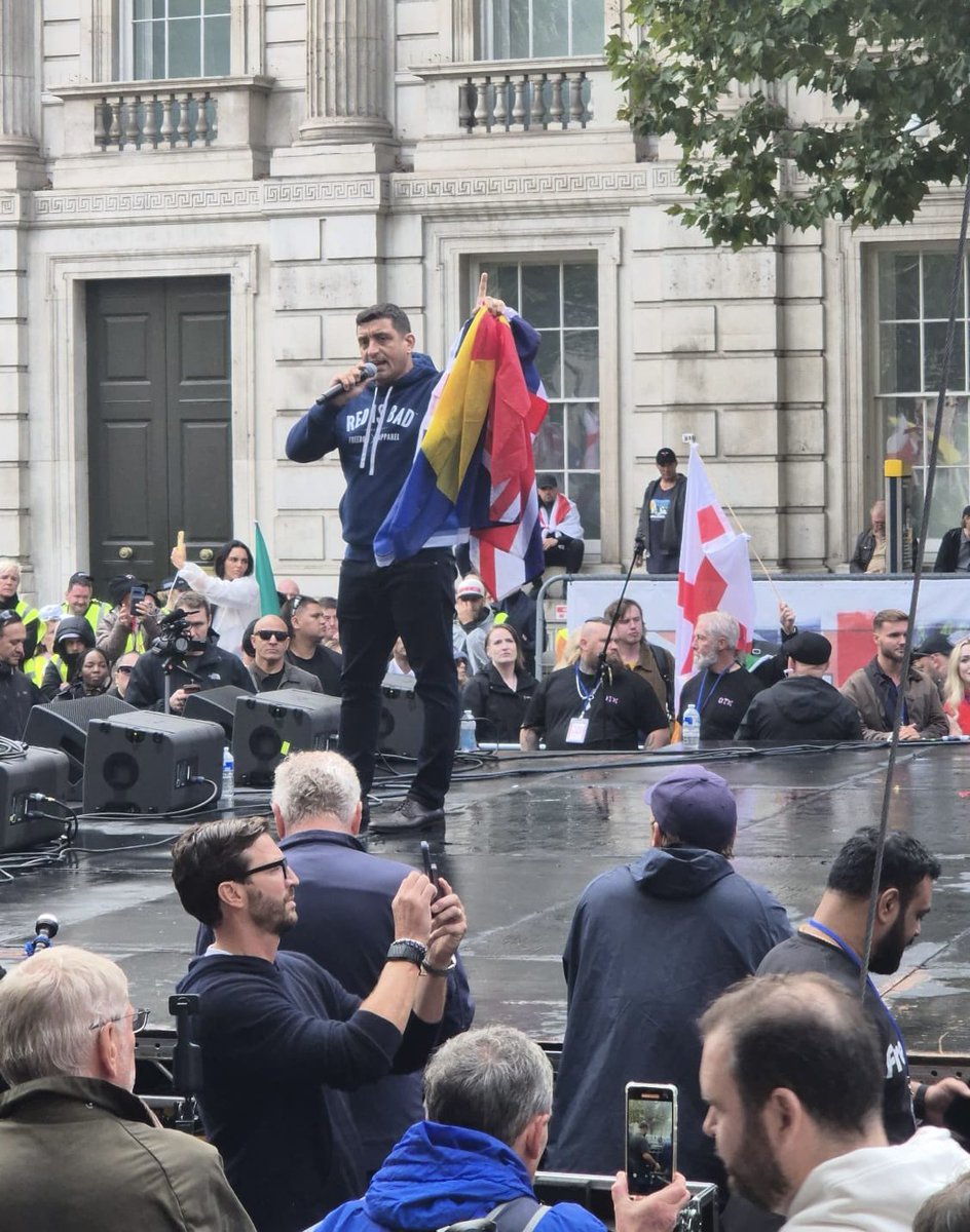 🇷🇴 George Simion 🇲🇩 tweet media