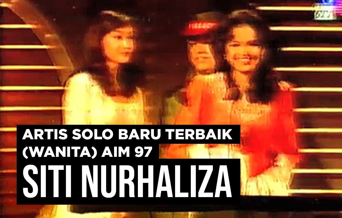 IniAlalalannn's tweet photo. Siapa sangka Artis Wanita Solo Baru Terbaik AIM 1997 dulu akan terus kekal bertahan melewati 30 tahun karier &amp; pada tahun 2025 diberikan penghormatan tertinggi dalam #AIM24 melalui Anugerah Khas Sri Wirama. Tahniah, Biduanita Negara Siti Nurhaliza

1997                       2025 https://t.co/menrDIGl71