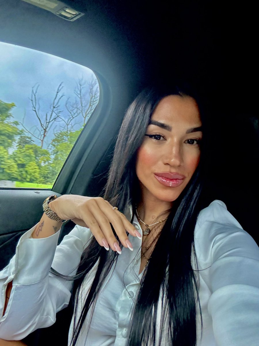 Los amo no se olviden de visitar mi paginita azul hay contenido nuevo espectacular 🥵🤌🏽🔥

onlyfans.com/janbetta