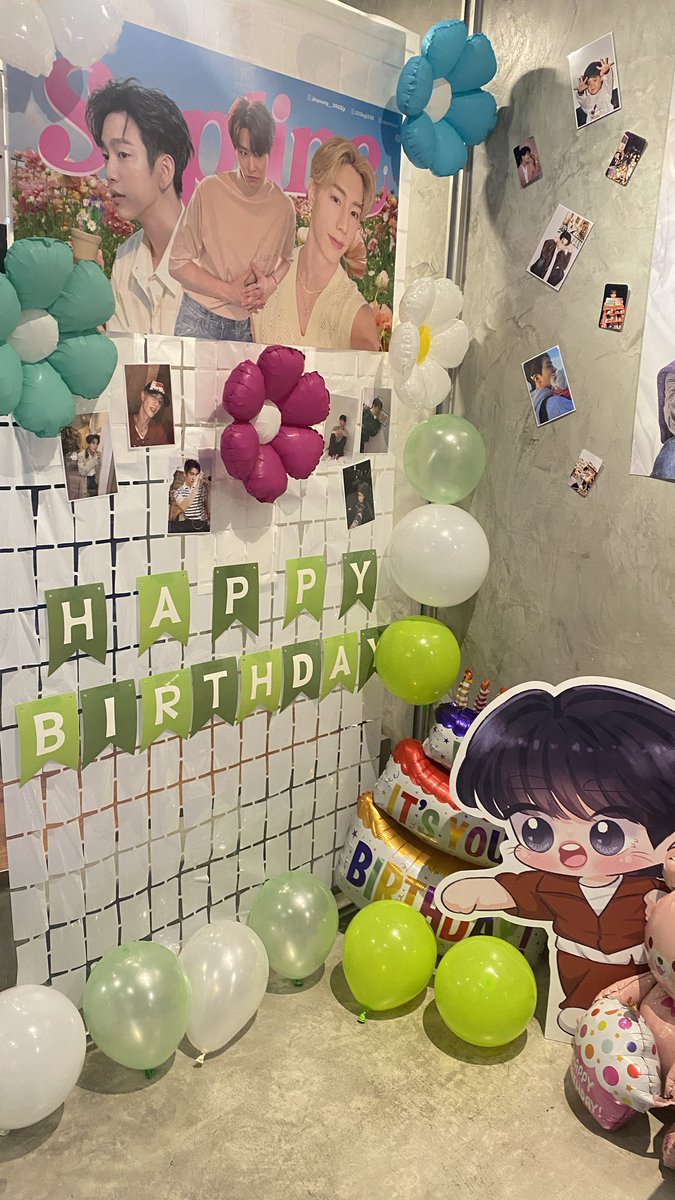 siriphornmm27's tweet photo. HBD กันยาไลน์🎂 บรรยากาศชิวๆแต่อบอุ่น แก๊งค์เราได้รางวัลด้วย 555 ขอบคุณที่จัดงานน่ารักๆนะคะ😃

#got7thsupport
#Septemberline2025 https://t.co/a43E9ABeVb