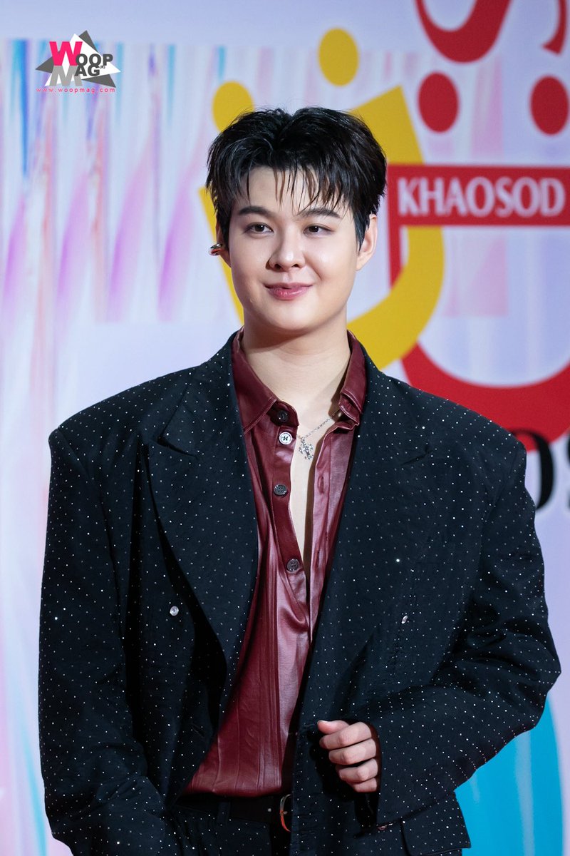 “เซ้นต์ ศุภพงษ์” ร่วมเดินพรมในงาน "FEED X KHAOSOD AWARDS 2025" 

#SAINTxFEEDxKSawards2025
#Saint_sup #MingEr 
#FeedxKhaosodAwards
#FeedxKhaosodAwards2025