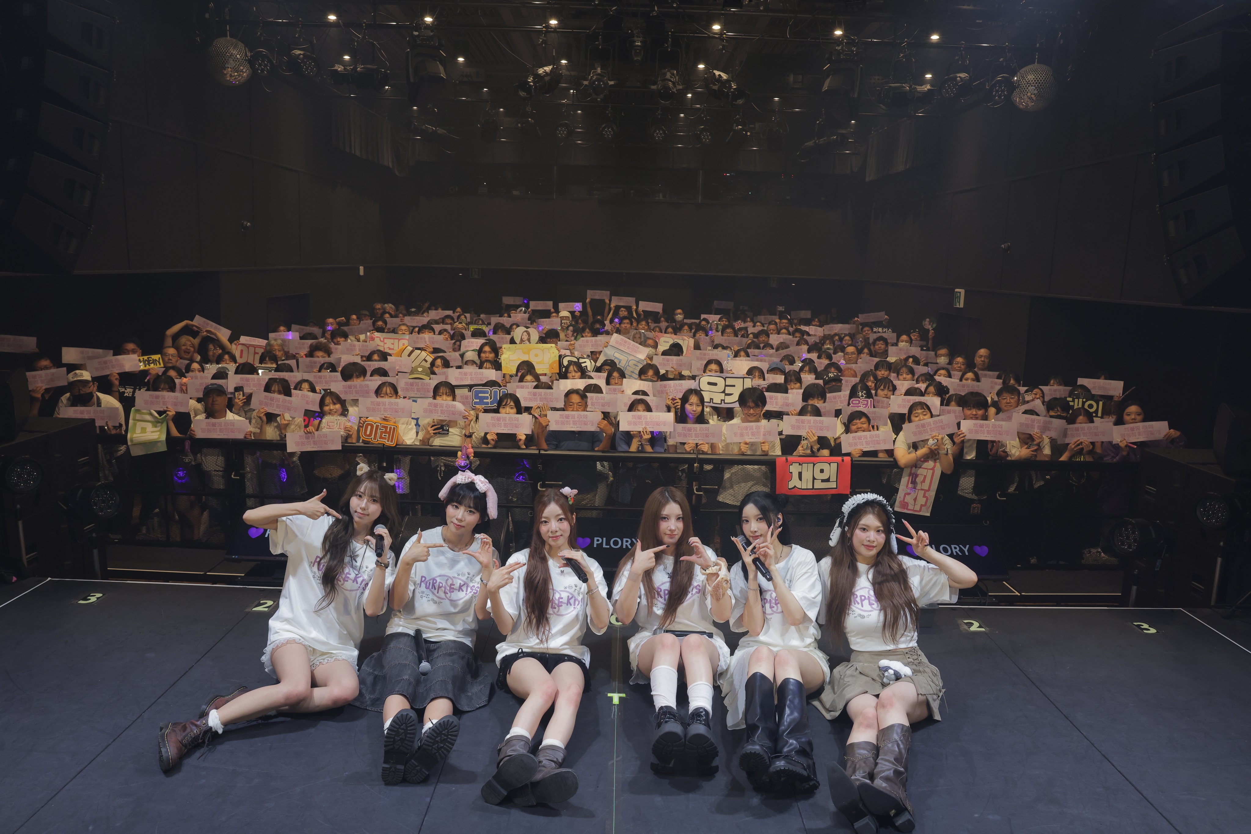 G0vXqOxaYAAFHfd?format=jpg&name=4096x4096