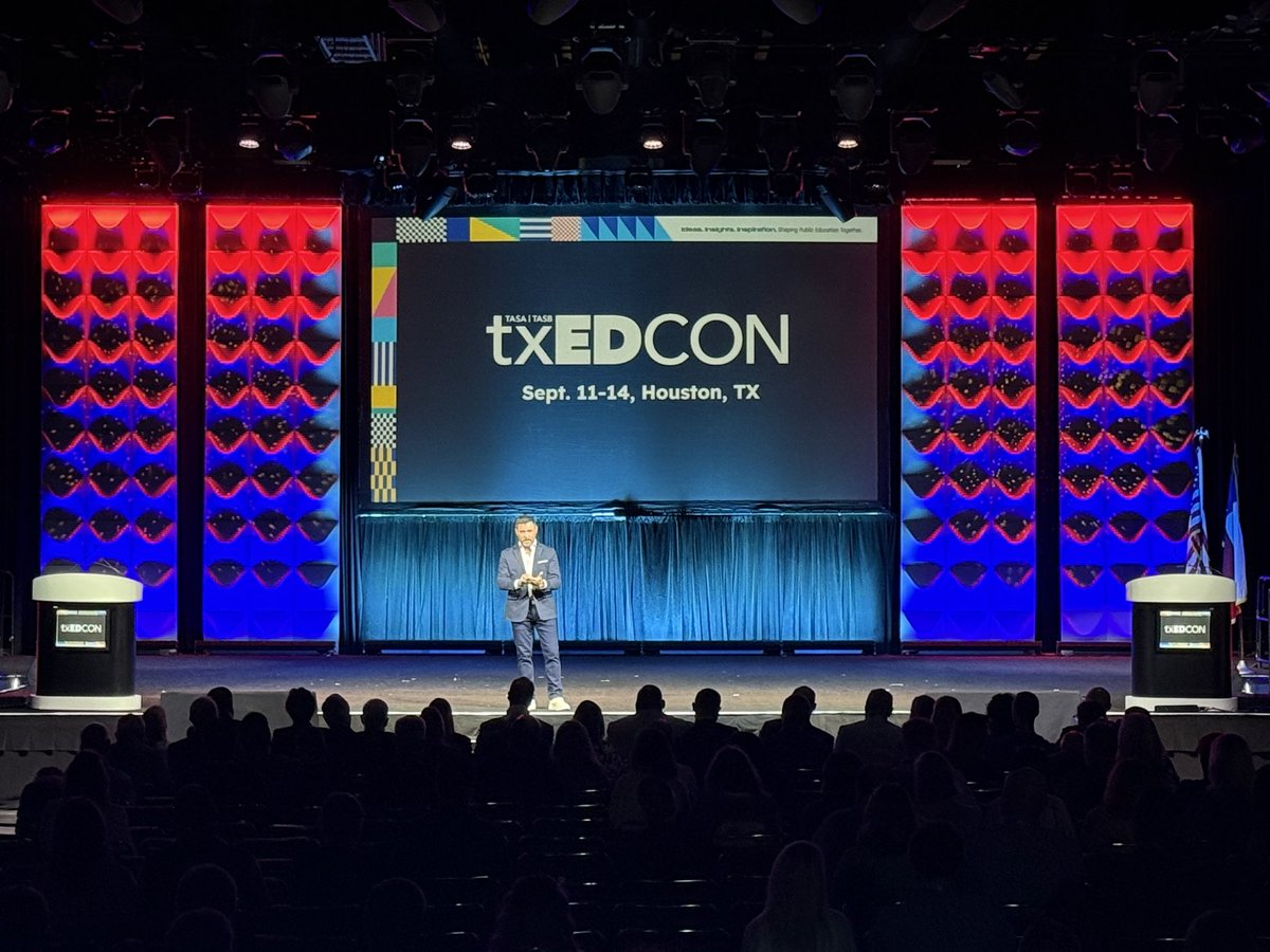 jillmsiler's tweet image. So powerful to hear from @HeroSpeaker - aka, Kevin Brown on the #txEDCON stage! Don’t stop believing in your impact! #TheHeroEffect @tasanet @tasbnews