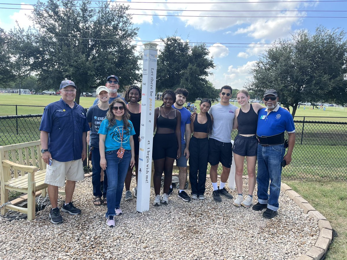 Happy National Service Day💛! A heartfelt thank you to the amazing Southwestern University students and the Rotary Club of Georgetown for their dedication in revitalizing our  Purl Elementary <a href="/GeorgetownISD/">Georgetown ISD</a> Peace Garden. Your efforts truly enhance our community spirit and make a