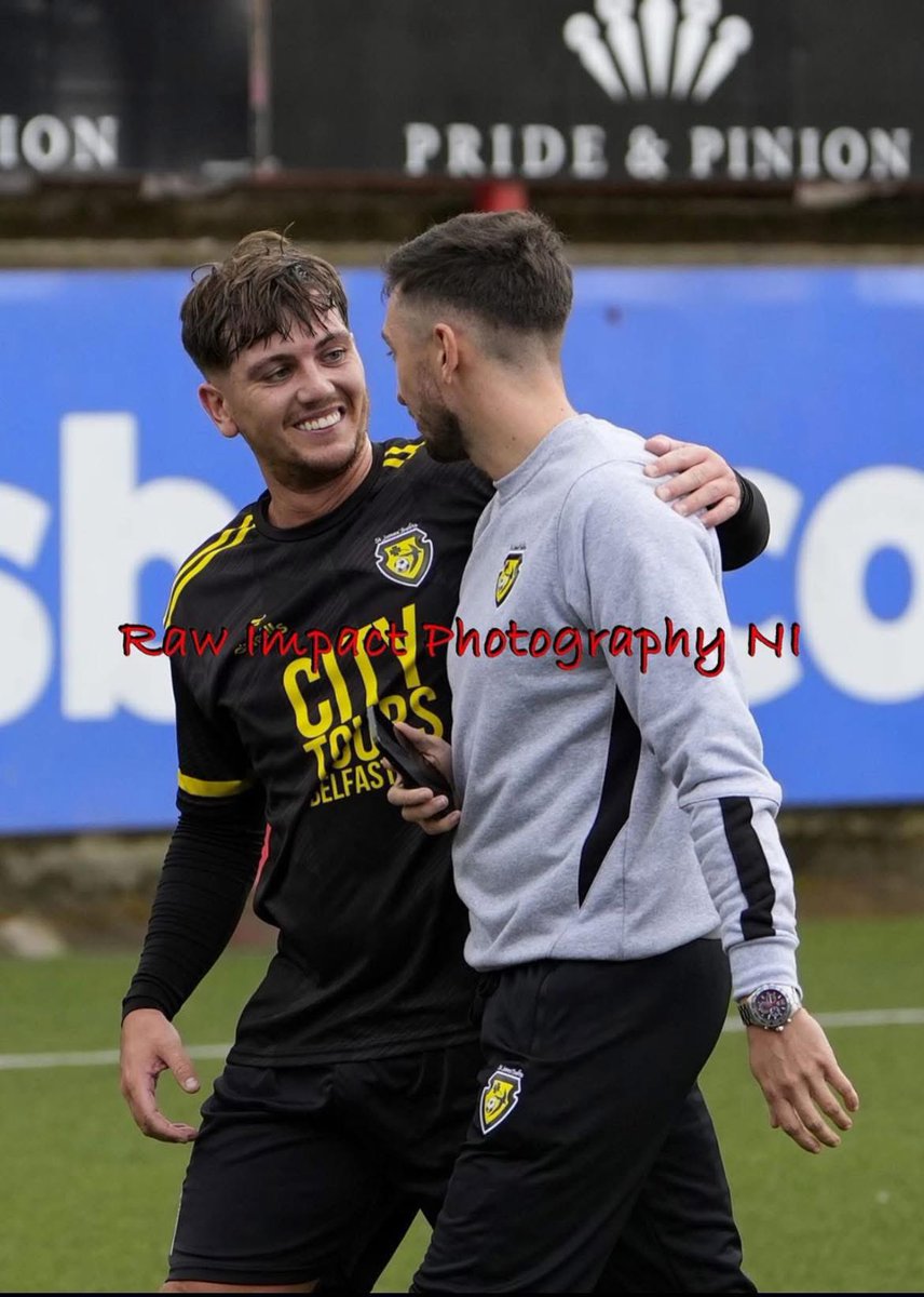 🍀𝐑𝐄𝐒𝐔𝐋𝐓🍀

Irish Cup

Dunmurry YM 2 - 5 St James’ Swifts
⚽️⚽️ Winchester
⚽️ Heaney
⚽️ Maguire
⚽️ Hyland

Into the hat for round 3. Thanks to YM for their hospitality &amp; good luck for the season 🍀

🔜 𝐍𝐄𝐗𝐓 𝐔𝐏 we face Ballymoney Utd at home in the league next Saturday