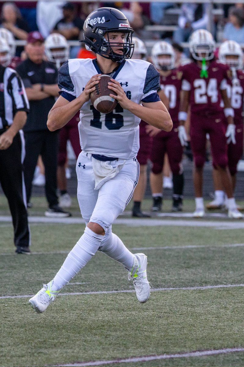 Twinsburg Athletics (@twinsburgtigers) on Twitter photo Congratulations also to Junior Quarterback Dylan Fantone, who broke the school record for passing touchdowns in a single game, with 6 against Stow last night! Great job Dylan! <a href="/saulter_charles/">Coach Saulter</a> <a href="/TwinsburgHSFB/">Twinsburg Football</a> Congratulations also to Junior Quarterback Dylan Fantone, who broke the school record for passing touchdowns in a single game, with 6 against Stow last night! Great job Dylan! <a href="/saulter_charles/">Coach Saulter</a> <a href="/TwinsburgHSFB/">Twinsburg Football</a>