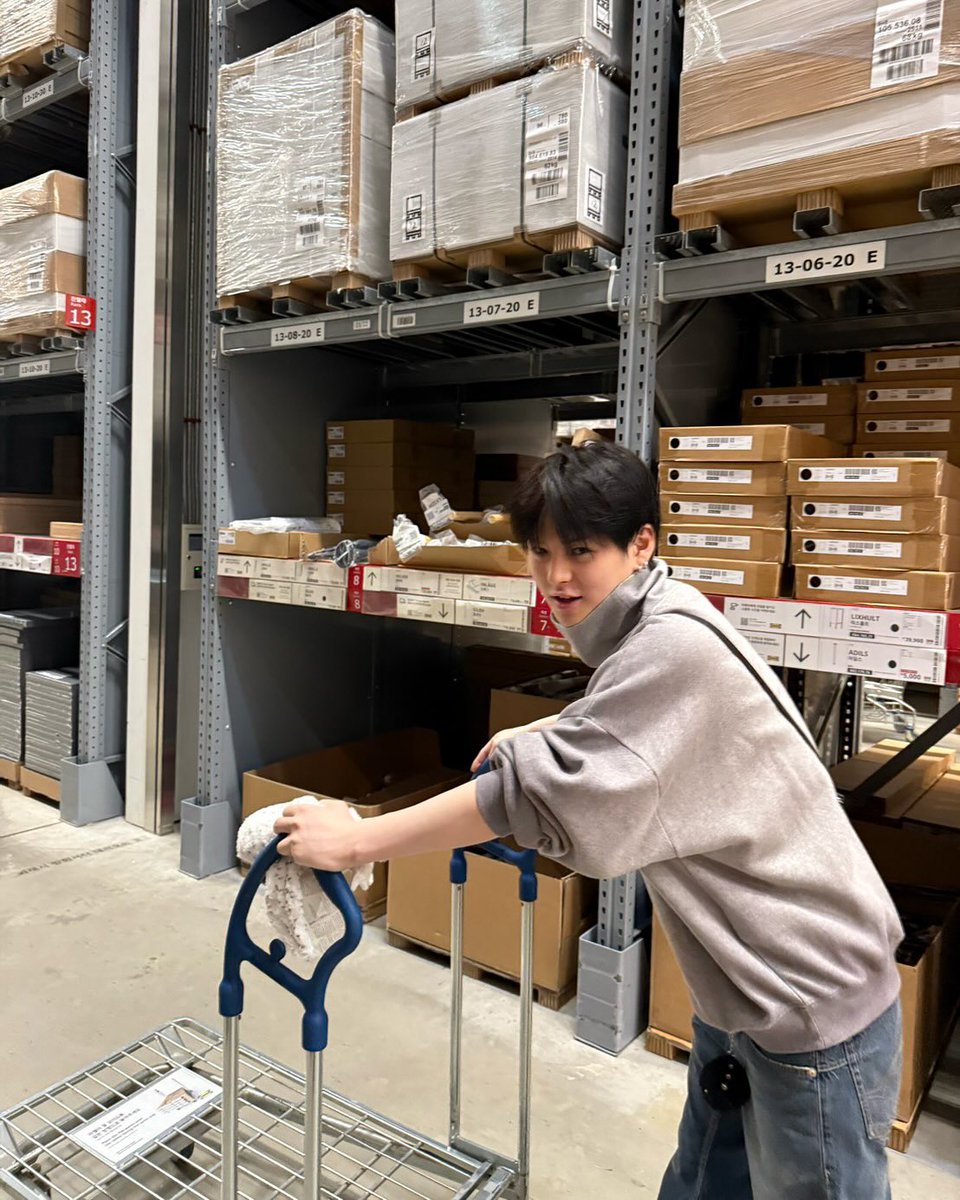 lagi di "ber-rumah" tangga