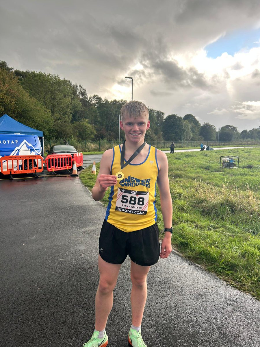 HawkinsRunning's tweet image. Great result to our newest runner to Hawkins Running - Luca - who won the Junior (u15) 3k at the @stride_athletic Flat 'N Fast race. Can't wait to support him in his journey!