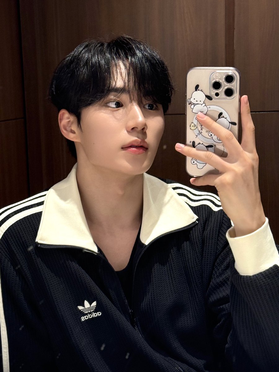 유비 tweet media