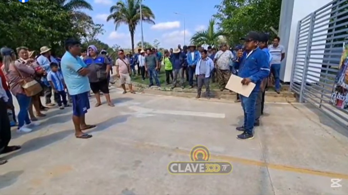 🔵 #GrupoFides | #ANF #Economía 𝐂𝐚𝐦𝐩𝐞𝐬𝐢𝐧𝐨𝐬 𝐝𝐞 𝐈𝐜𝐡𝐢𝐥𝐨 𝐚𝐦𝐞𝐧𝐚𝐳𝐚𝐧 𝐜𝐨𝐧 𝐭𝐨𝐦𝐚𝐫 𝐥𝐨𝐬 𝐩𝐨𝐳𝐨𝐬 𝐩𝐞𝐭𝐫𝐨𝐥𝐞𝐫𝐨𝐬 𝐞𝐧 𝐘𝐚𝐩𝐚𝐜𝐚𝐧í 𝐚𝐧𝐭𝐞 𝐥𝐚 𝐞𝐬𝐜𝐚𝐬𝐞𝐳 𝐝𝐞 𝐜𝐨𝐦𝐛𝐮𝐬𝐭𝐢𝐛𝐥𝐞
Lea la nota aquí 👉 acortar.link/rw2m3J