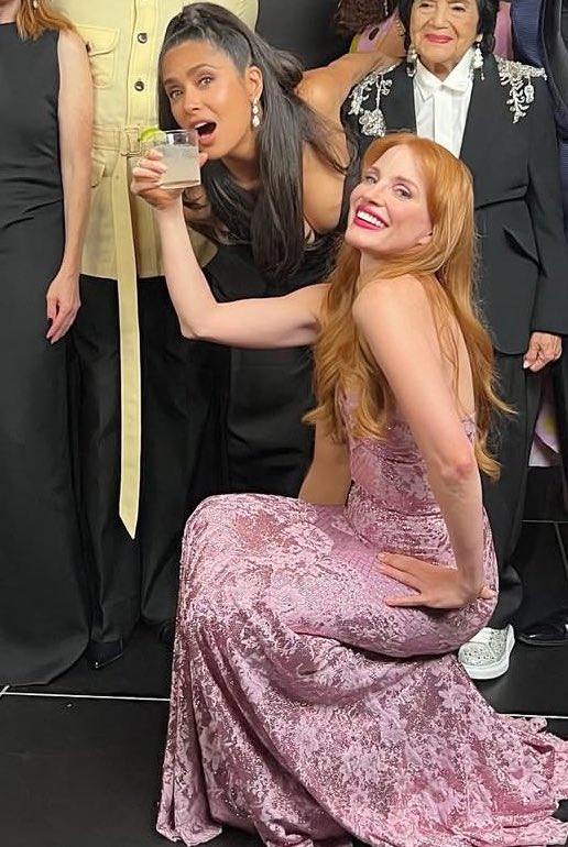 bluntminogue's tweet photo. MY WOMEN. https://t.co/akuvL4WaOK