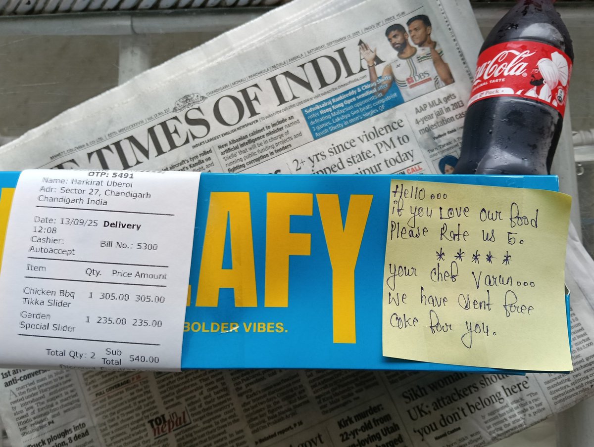 khulamunhx's tweet image. #pizzafy @pizzafy today BRIBED me to rate them high for a very normal, rather average food product. #instareview #feedback Free #cocacola used for Buying 5 stars. UNETHICAL. If they sent 2 colas for both of us diners, then maybe it would have been a different story 😂😂