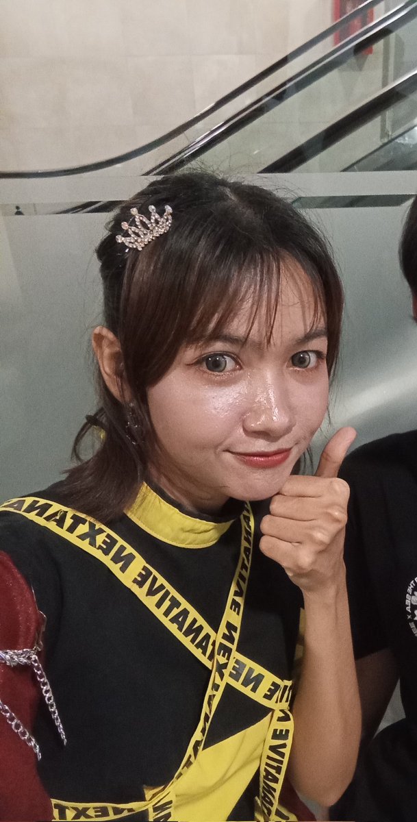 buanawisnu's tweet photo. cheki pertama (di tahun 2025) bersama @Vinni_HyeSun 👍
#heysunday
#janganpergi
#ayonaiktransum
#jagajakarta https://t.co/O0xoOgXEud