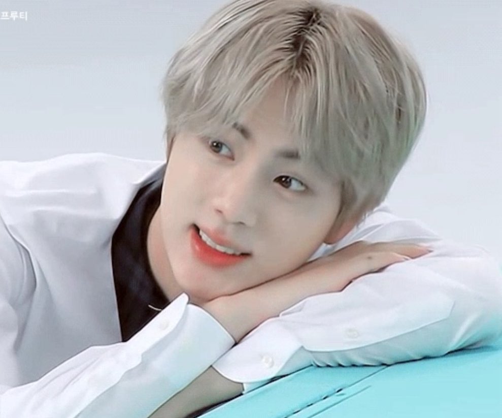 작업하는 윥기 괴롭히는 섟짅,, #진슙

“윥갸 나 보이는거 맞지?? 엉??쉴까?”

윥기의 허벅지를 살살쓸면서 꼬시는 섟짅니..