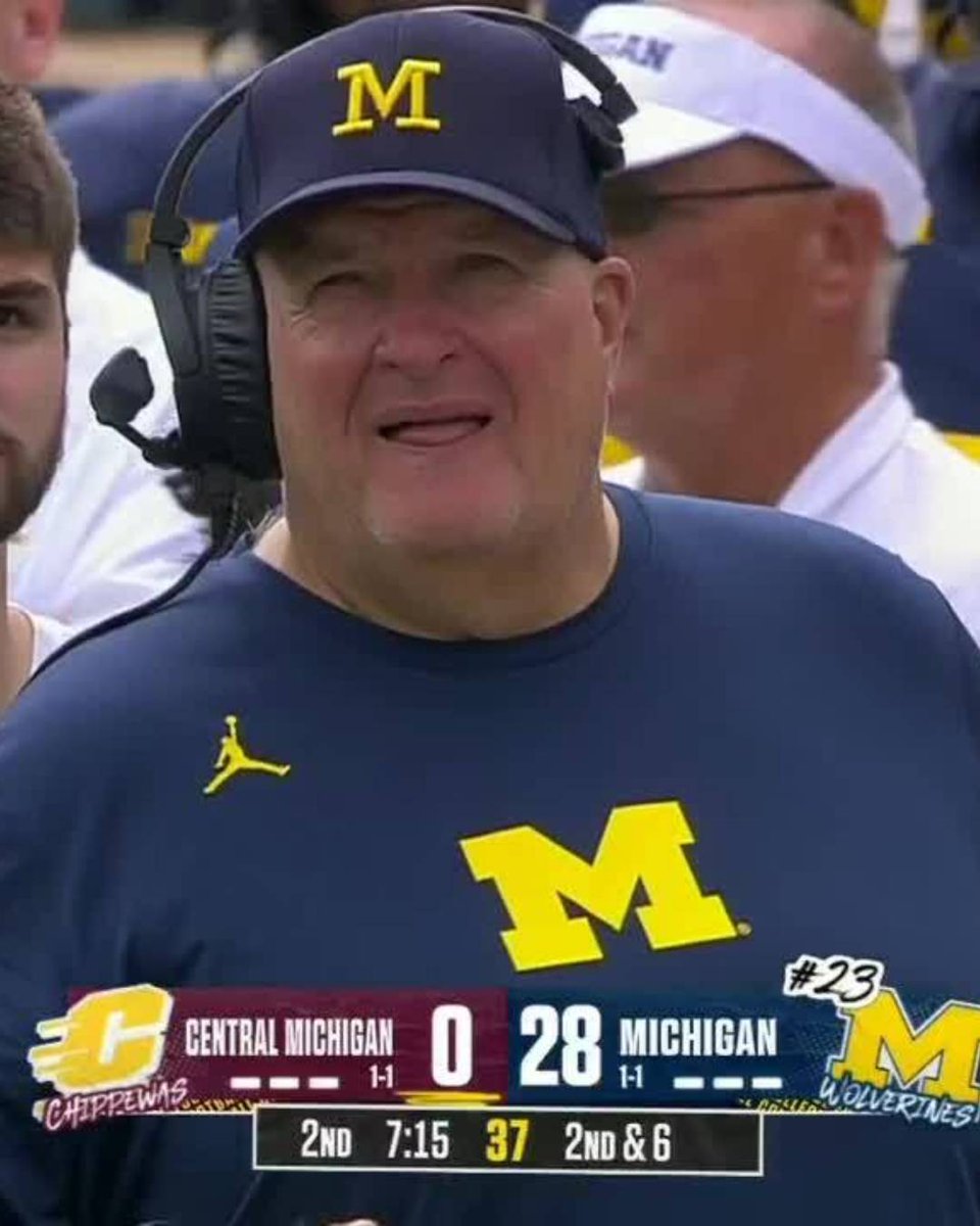 BleacherReport's tweet image. MICHIGAN UP BIG UNDER INTERIM HC BIFF POGGI 😤🔥
