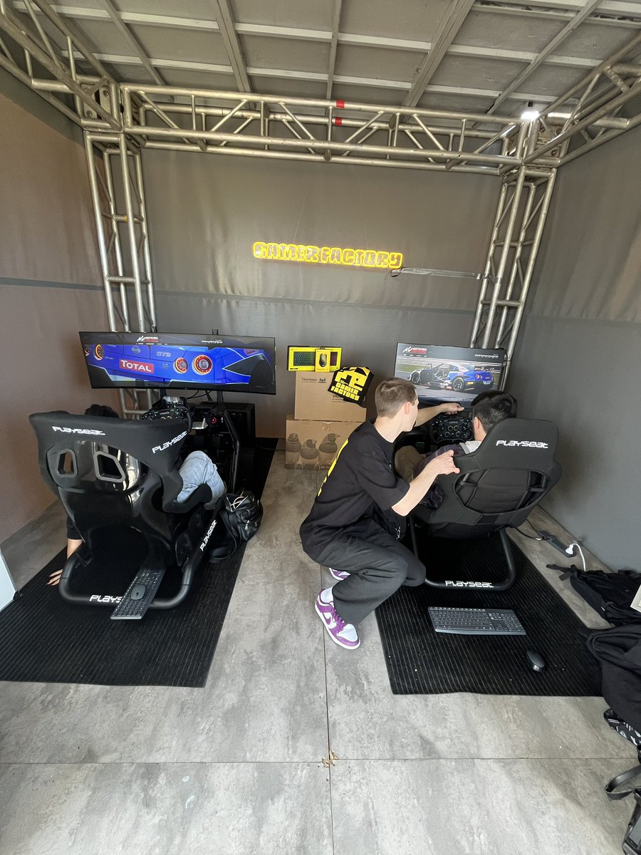 Si están en Motorzone, vénganse para Gamer Factory así les hago probar los simus 🙂‍↕️