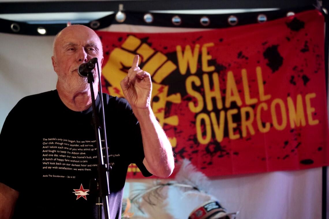 Join us for Attila’s current solo performance comprised of fiery, satirical, political and personal spoken word, dub poetry, acoustic songs and early music punk on ancient instruments.
book now:
thehorsebridge.org.uk/talks-events/a…