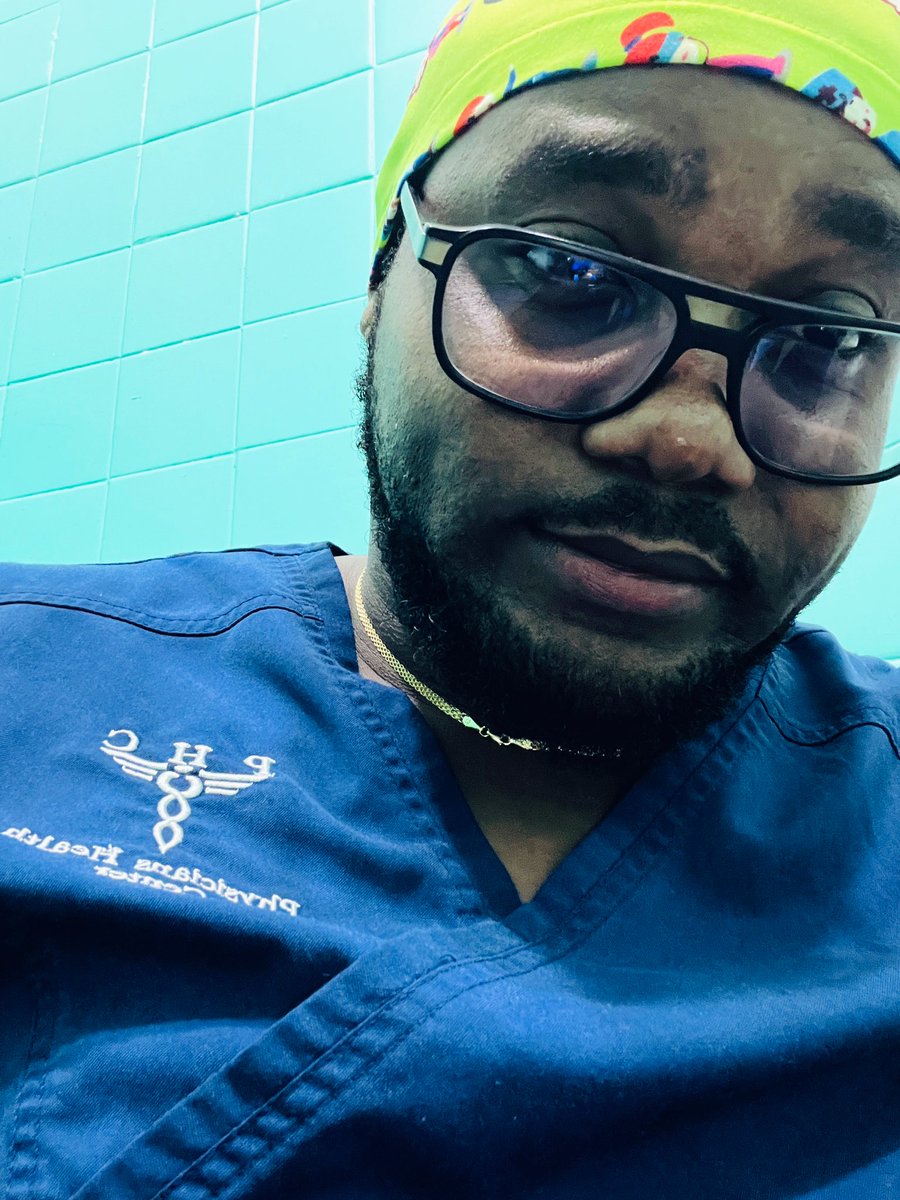 🍂

même vêtue de cendres funèbres —
l’aube
entre mes doigts lumière tiendra
sans ratures

<a href="/mapouLibelibe/">Mapou Libelibè</a>