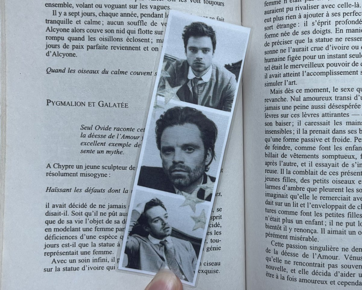 was bored so i made this little bookmark <3