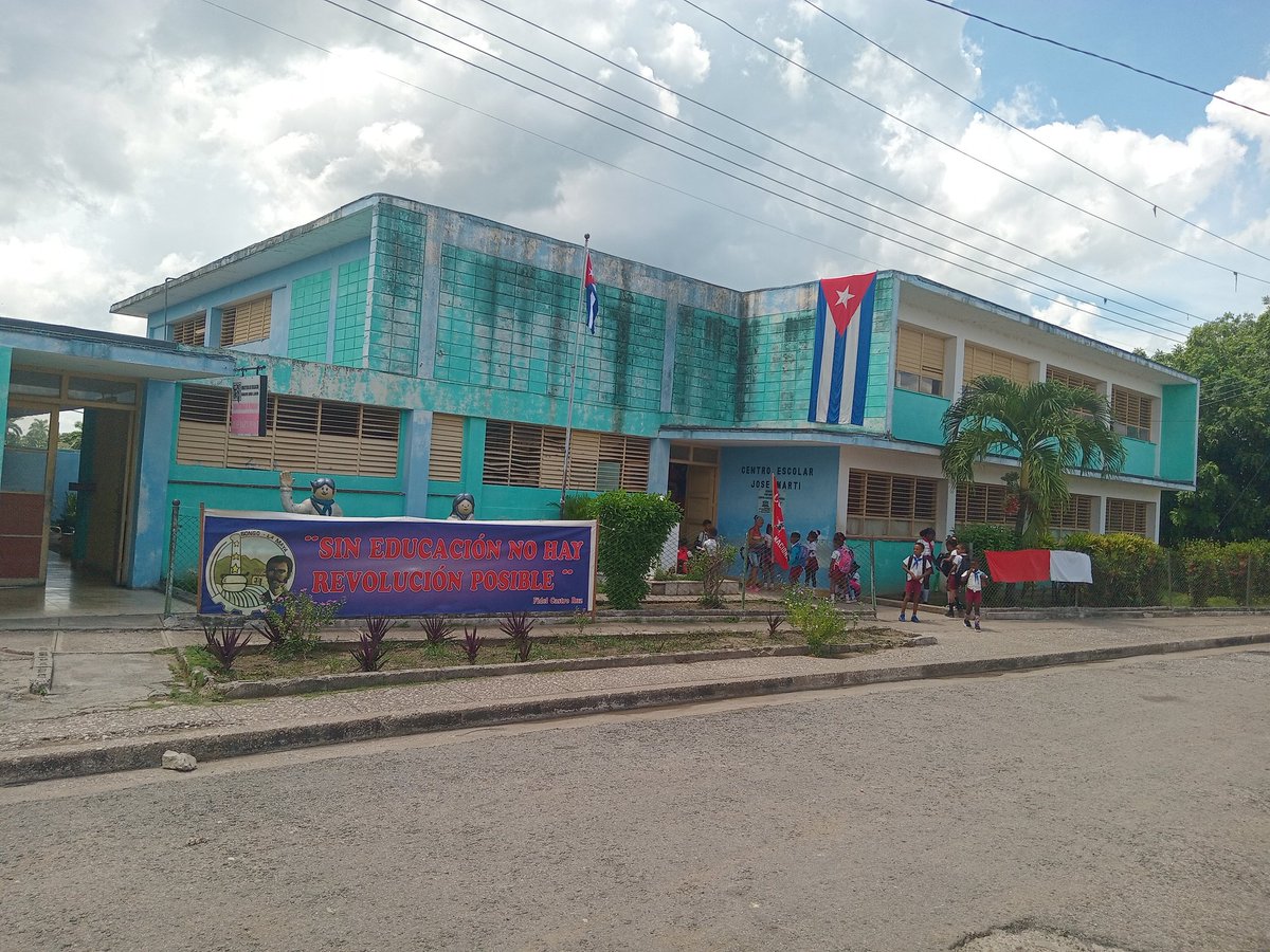 Las instituciones educativas en Songo La Maya visten sus mejores galas en el inicio del curso escolar 2025-2026 <a href="/CubaMined/">MINED</a> <a href="/dpestgo/">DGE Santiago de Cuba</a> <a href="/RaulSamon/">Raúl Samón Soto</a>