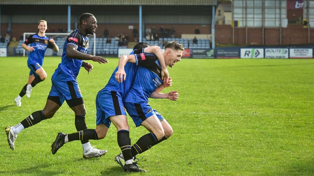 Ponte Colls FC tweet media