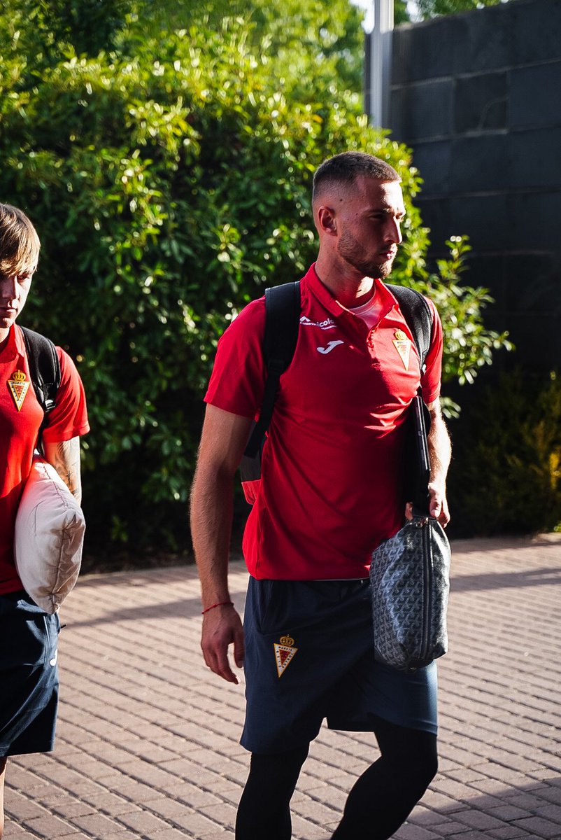 🏨 El equipo ya se encuentra en el hotel de concentración para el encuentro de mañana frente al <a href="/AtletiAcademia/">Atleti Academia</a> 
#AtleticoMadrileñoRealMurcia