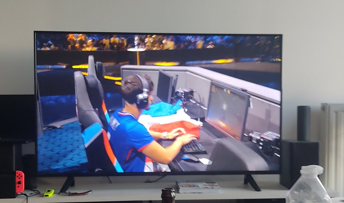 TB3ll__'s tweet photo. Allez mawkzy 🇫🇷🇫🇷🇫🇷 #maw #RLCS2025 https://t.co/Ug5Px3ZtxC
