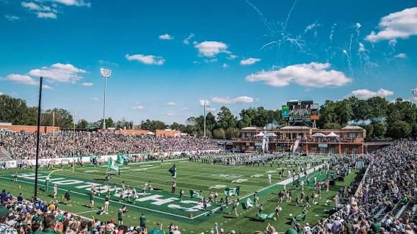 devontecam18's tweet image. I will be @CharlotteFTBL today  @CoachClay_CLT @FBCapitolOfNC
