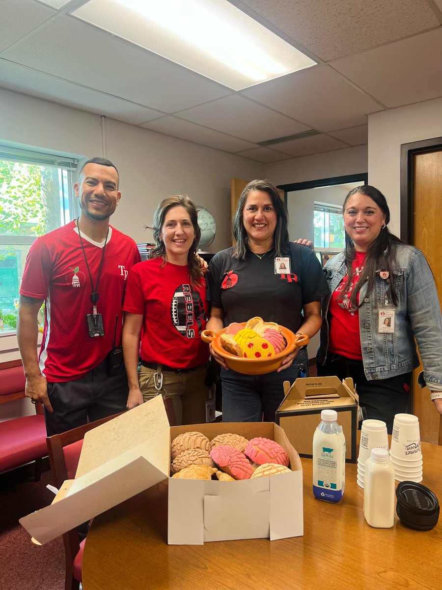 Nicole Creek (@nicolecreek13) on Twitter photo Happy Birthday to this Queen, our Executive Principal of <a href="/TravisRebels/">Travis Rebels</a>  Mrs.Hodges! Have a great day! Happy Birthday to this Queen, our Executive Principal of <a href="/TravisRebels/">Travis Rebels</a>  Mrs.Hodges! Have a great day!