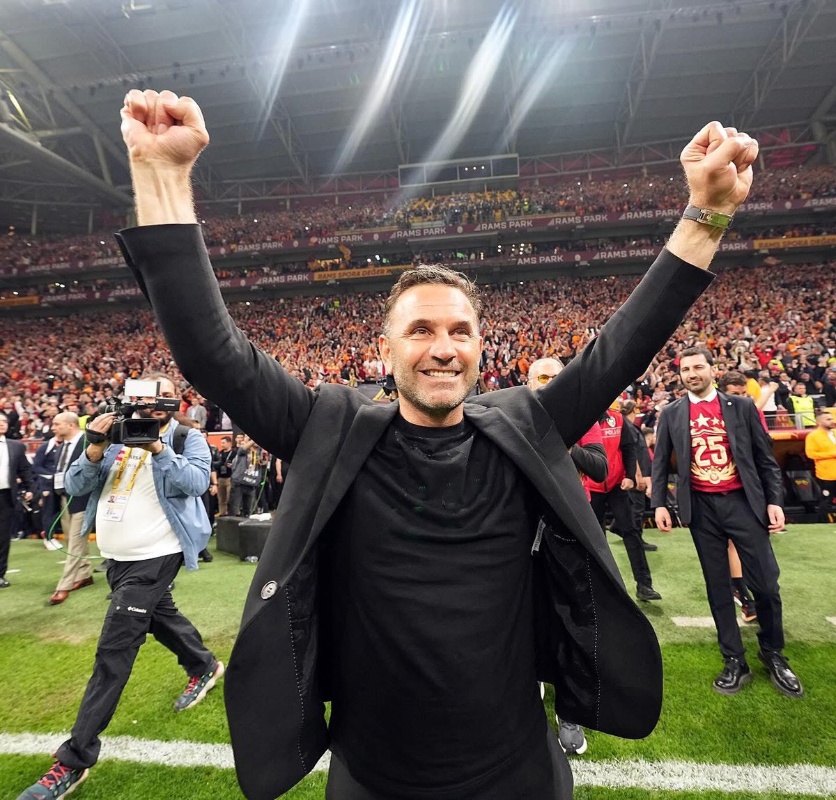 cassioo_lincoln's tweet photo. 🦁 Galatasaray’ımız #ligde 5/5 yaptı✅
• Atılan gol: 15
• Yenilen gol: 1 https://t.co/Cb0wGIZLle