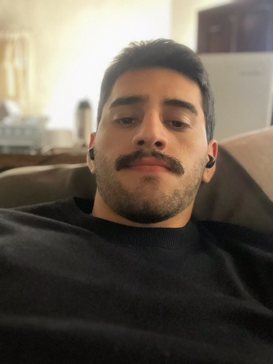 Alejandro tweet media