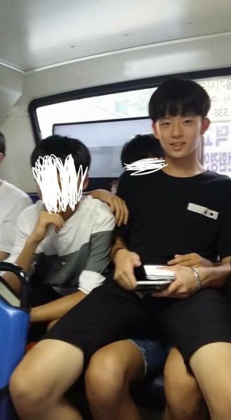 자연미남인거너무티내진마………..