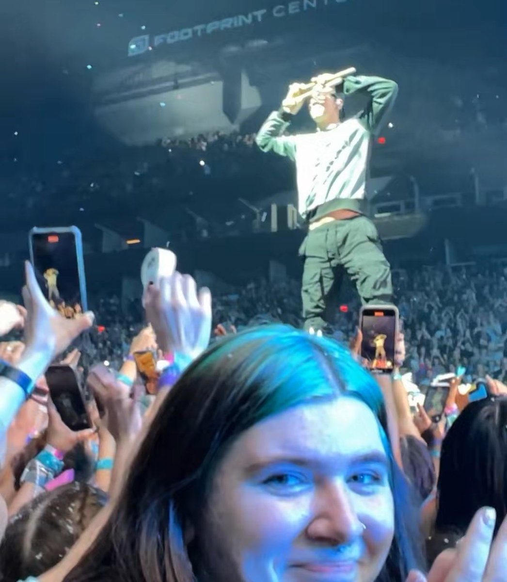 zoe (@cutmylipmp3) on Twitter photo 