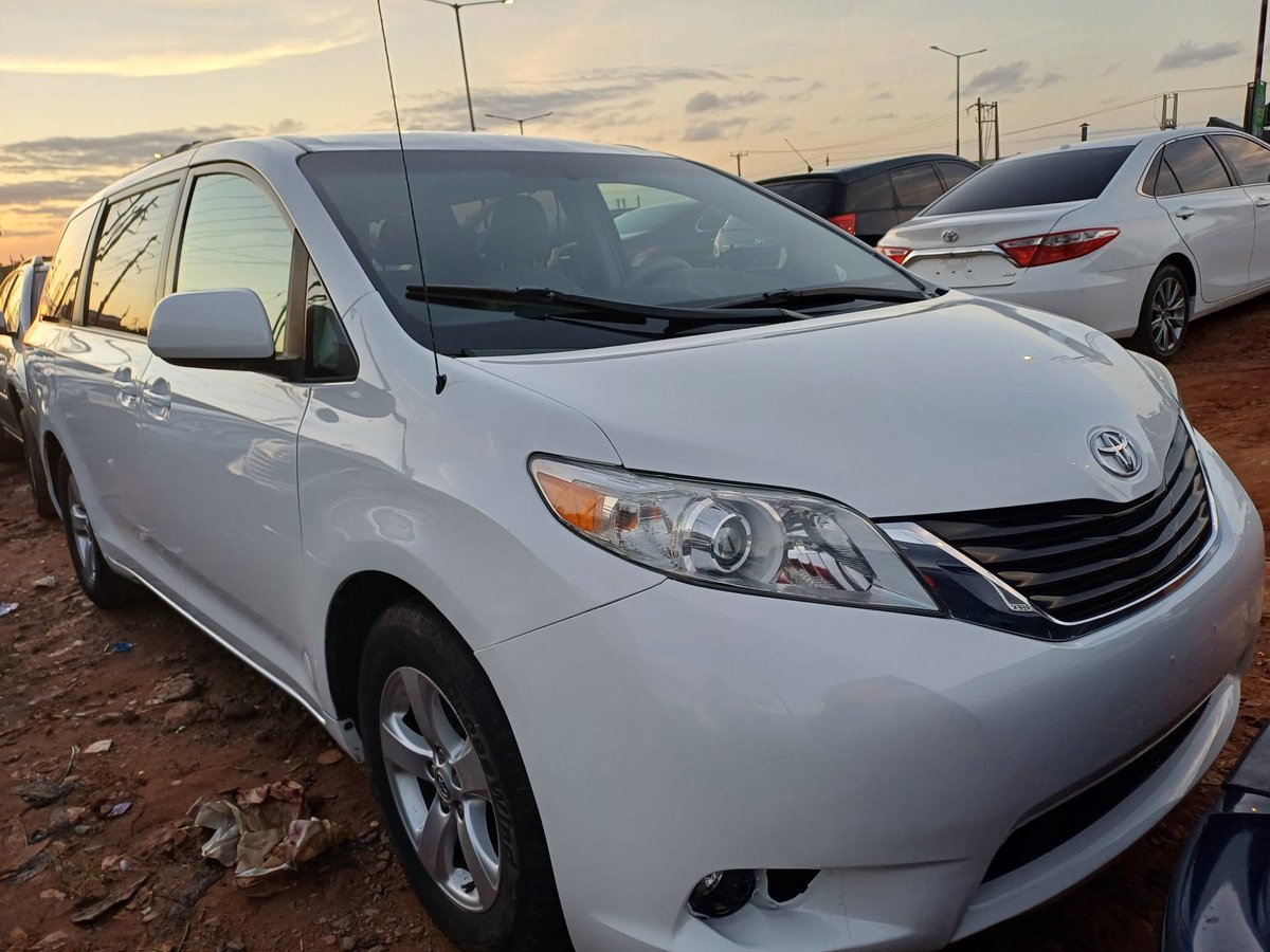 QueenViva7's tweet photo. Urgent Sales
Tokunbo Sienna 
Model: 2013
Contact: 09058909343
Price: 14.5m https://t.co/4Tpac40MFn