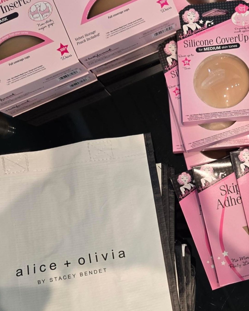 the best looks start underneath ✨ 

proud to be the underpinnings sponsor for <a href="/aliceandolivia/">alice + olivia</a> at #NYFW
