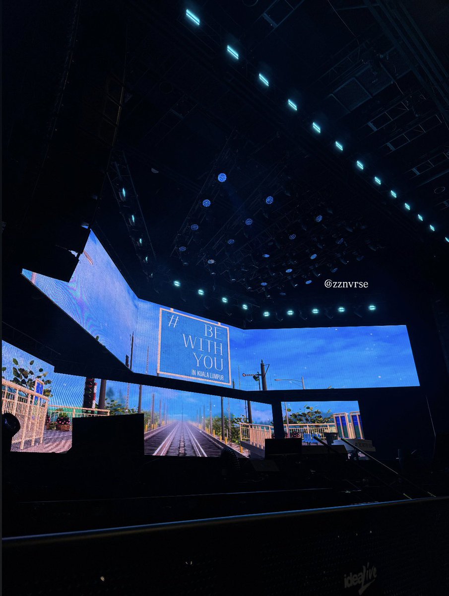 zznvrse's tweet photo. thank you for making my night meaningful and filled with endless of happiness🥹

우리 다음에 꼭 다시 만나요 마이 천사🤙���🤍

#박보검 #PARKBOGUM #BEWITHYOU #BEWITHYOUinKL 
@BOGUMMY https://t.co/WQj4XogU9q