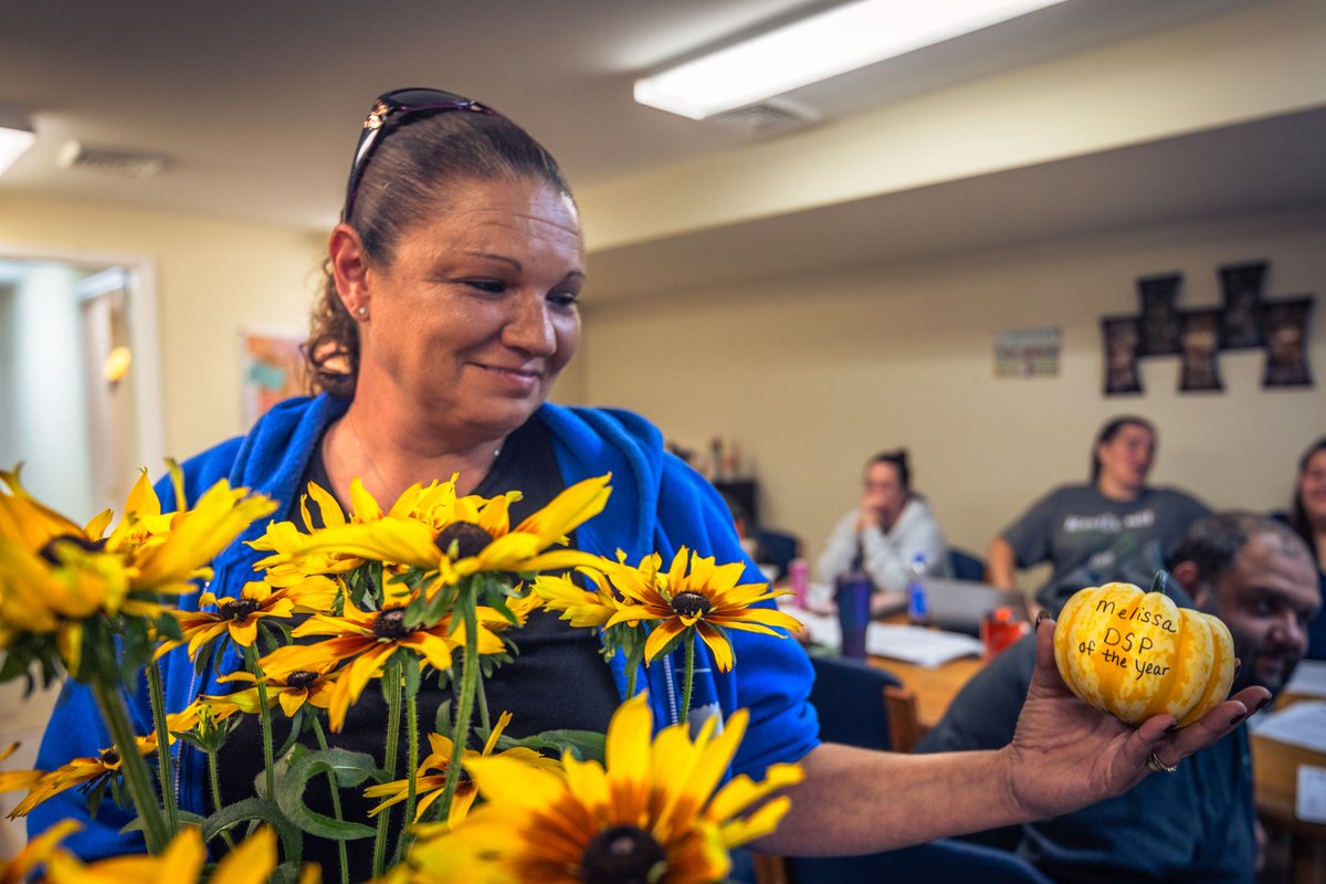 ValComScvs's tweet image. @TherRealANCOR #DSPRW2025 ends with the best of the best!

Melissa Diehl is our overall Direct Support Professional of 2025!

She exemplifies dedication and perseverance in everyday challenges, while always #SupportingPeople and any DSPs in her area.