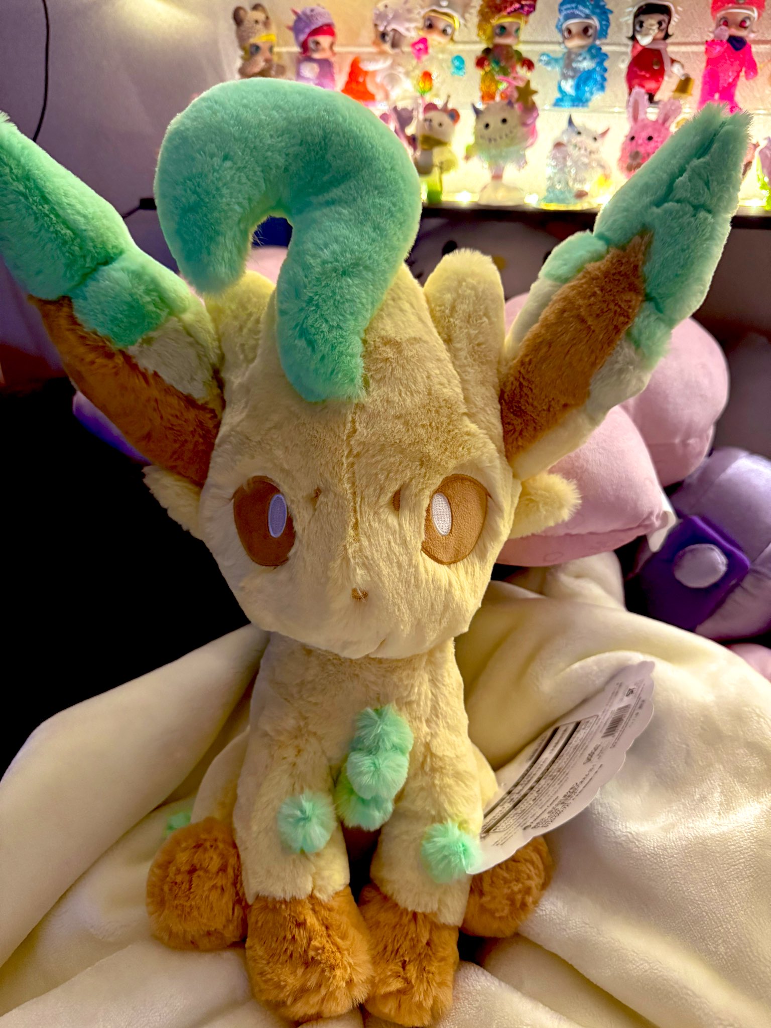 ふわふわ抱きぬいぐるみ ニンフィア ふわふわ抱きぬいぐるみ ニンフィア ｜【公式】ポケモンセンター